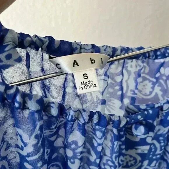 Cabi off the shoulder high low sheer top S Beachy Upscale Vacation - Picture 9 of 9